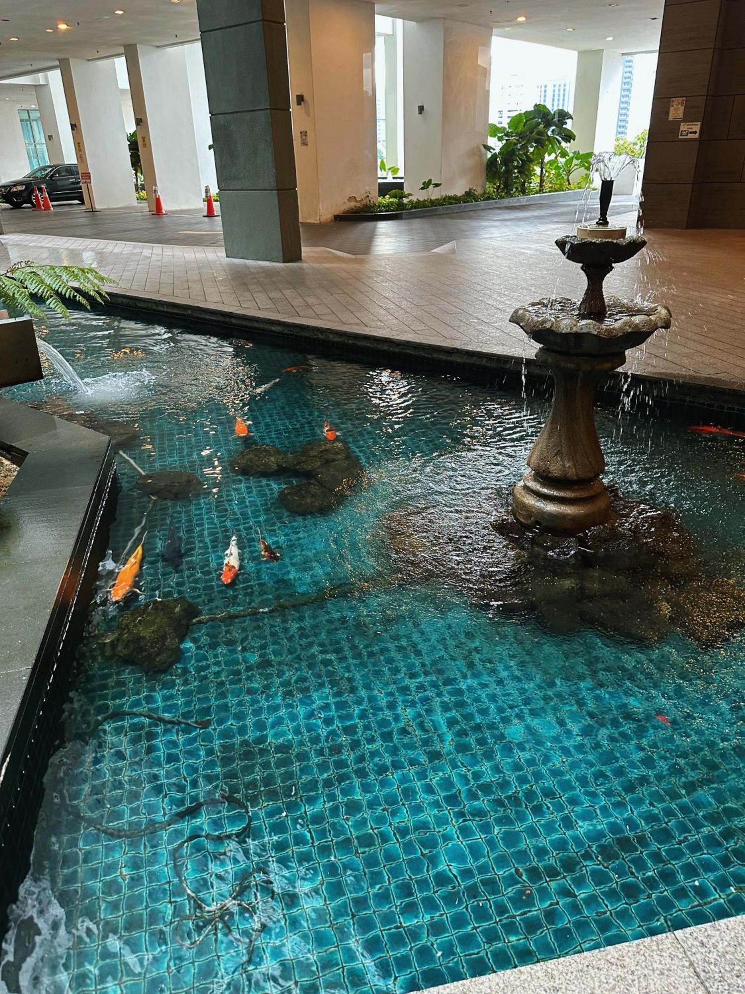 Modern Bauhaus Studio At Regalia Klcc Infinity Pool Kuala Lumpur Eksteriør billede