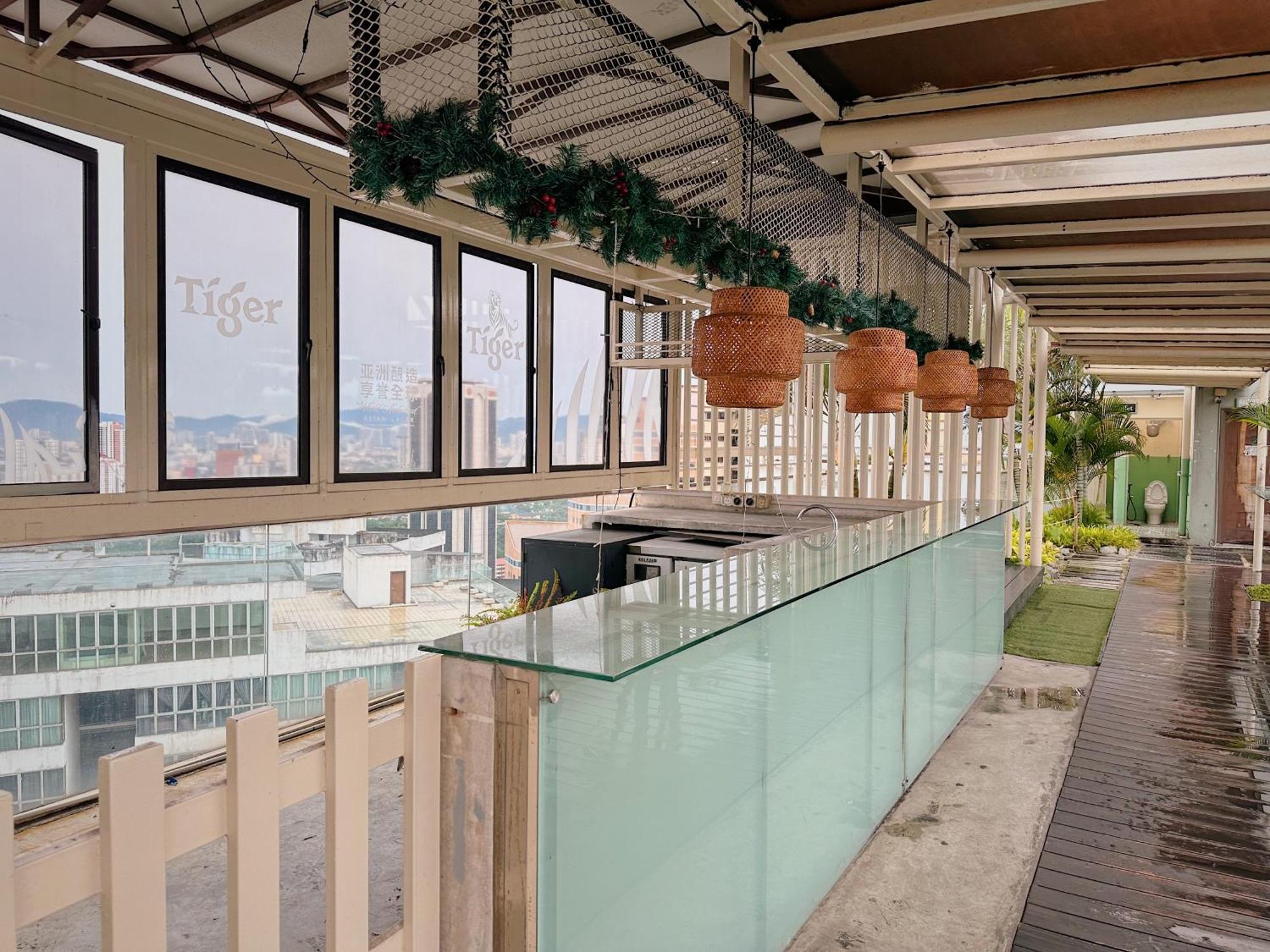 Modern Bauhaus Studio At Regalia Klcc Infinity Pool Kuala Lumpur Eksteriør billede