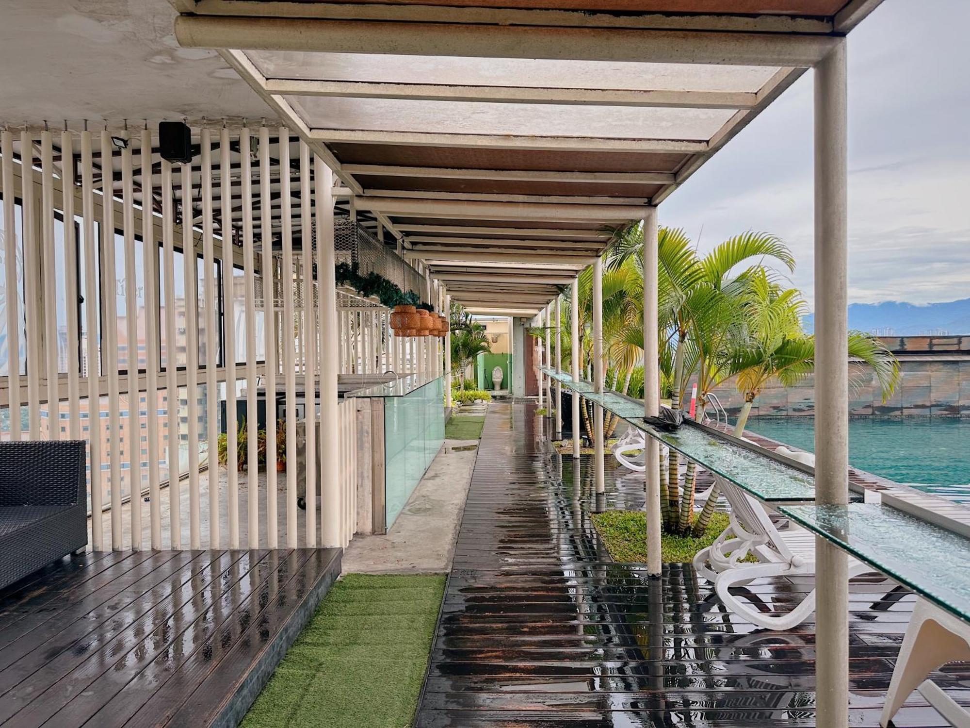 Modern Bauhaus Studio At Regalia Klcc Infinity Pool Kuala Lumpur Eksteriør billede